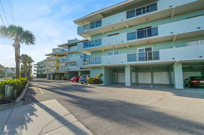 Image No.48-3 Bed Property for sale