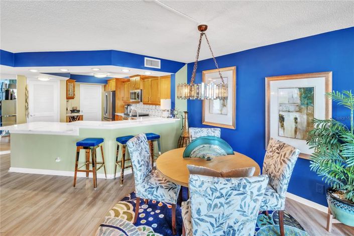 Image No.12-2 Bed Property for sale