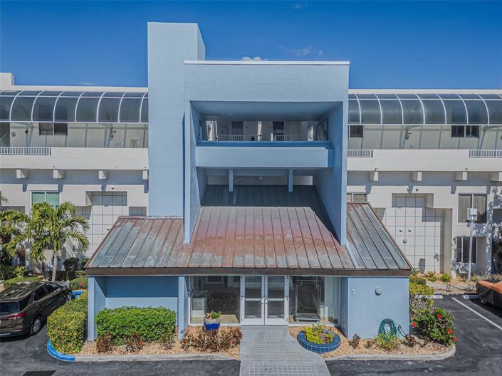 Image No.2-2 Bed Property for sale