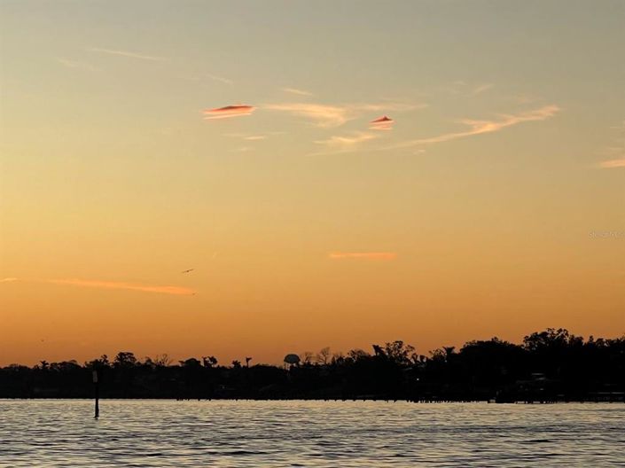 Image No.24-2 Bed Property for sale