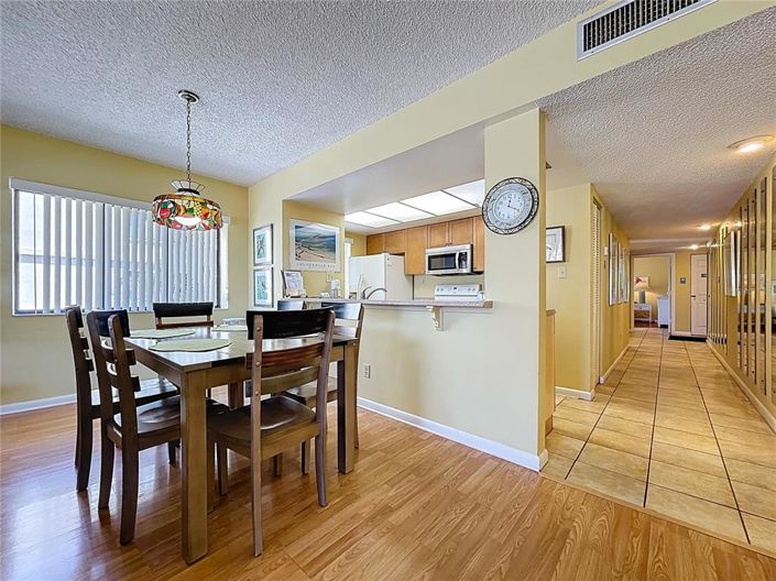 Image No.14-2 Bed Property for sale