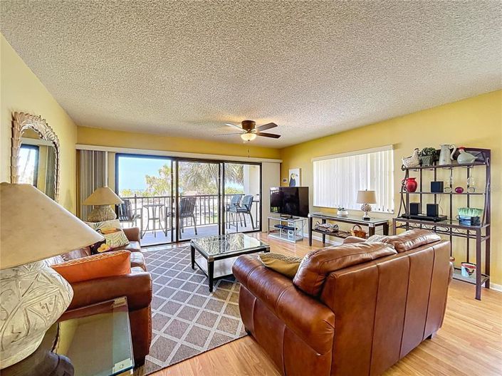 Image No.17-2 Bed Property for sale