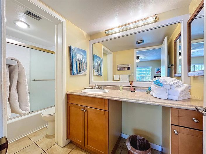 Image No.20-2 Bed Property for sale