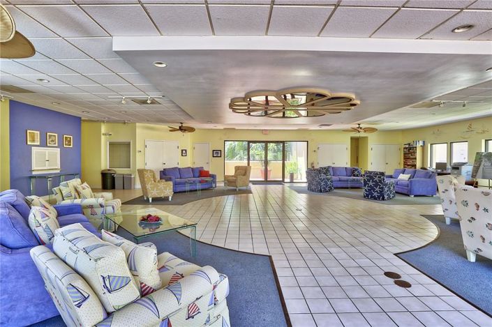 Image No.32-2 Bed Property for sale