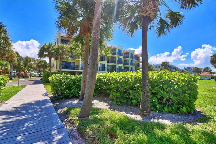 Image No.35-2 Bed Property for sale