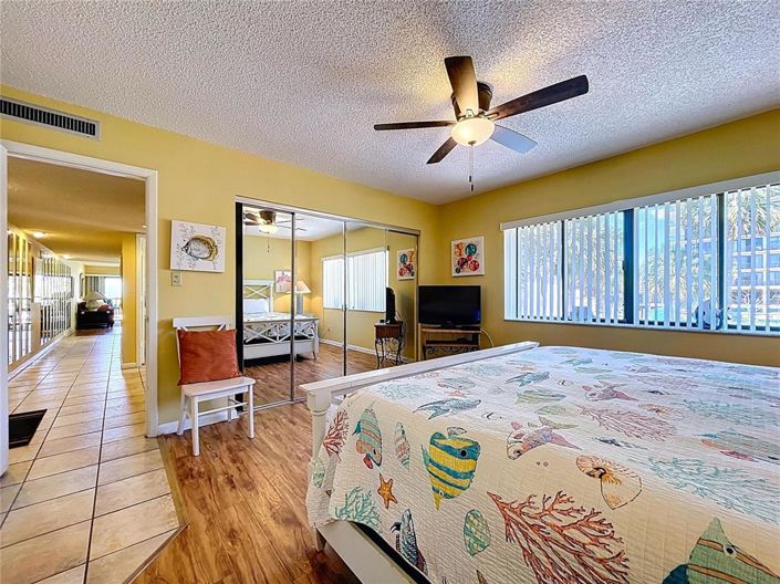 Image No.36-2 Bed Property for sale