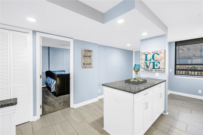 Image No.19-2 Bed Property for sale