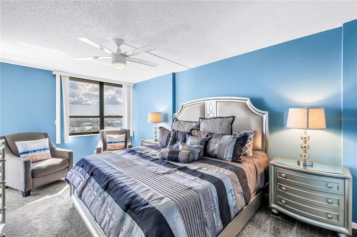 Image No.28-2 Bed Property for sale