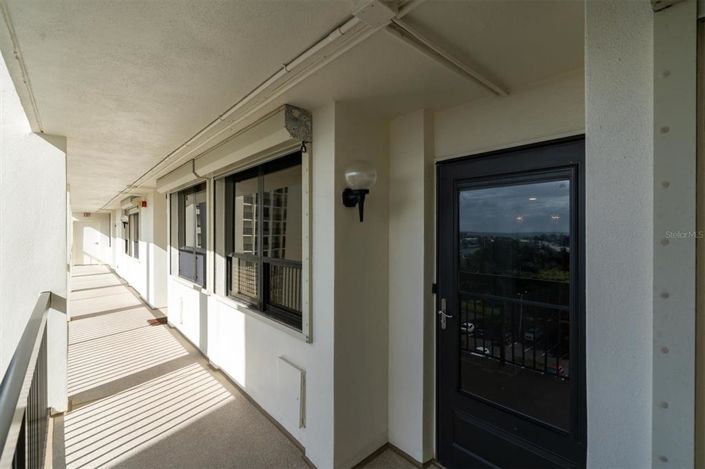 Image No.9-2 Bed Property for sale