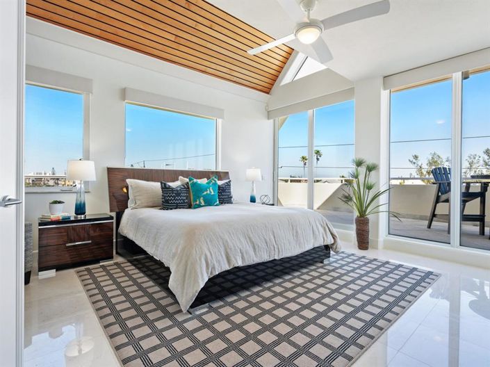 Image No.20-3 Bed Property for sale