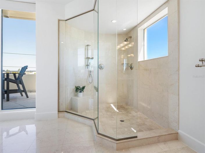 Image No.23-3 Bed Property for sale