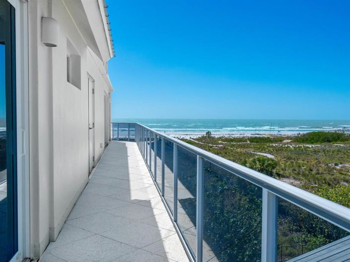 Image No.44-3 Bed Property for sale