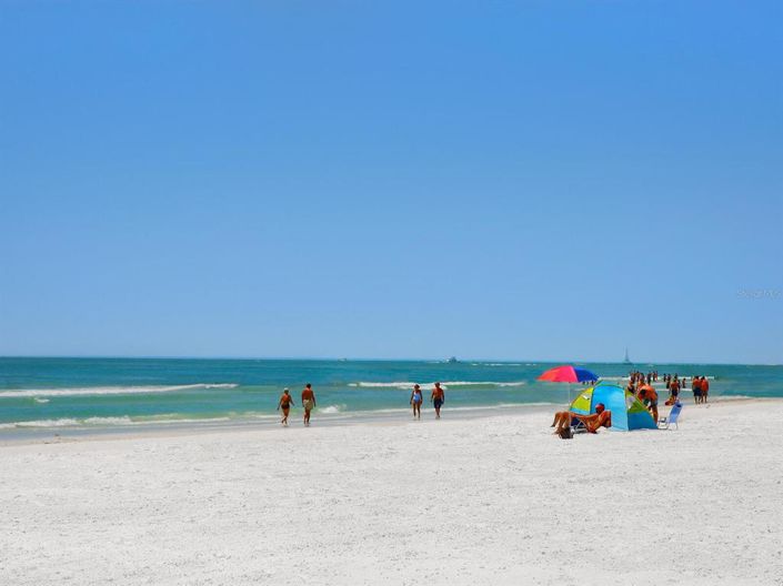 Image No.50-3 Bed Property for sale