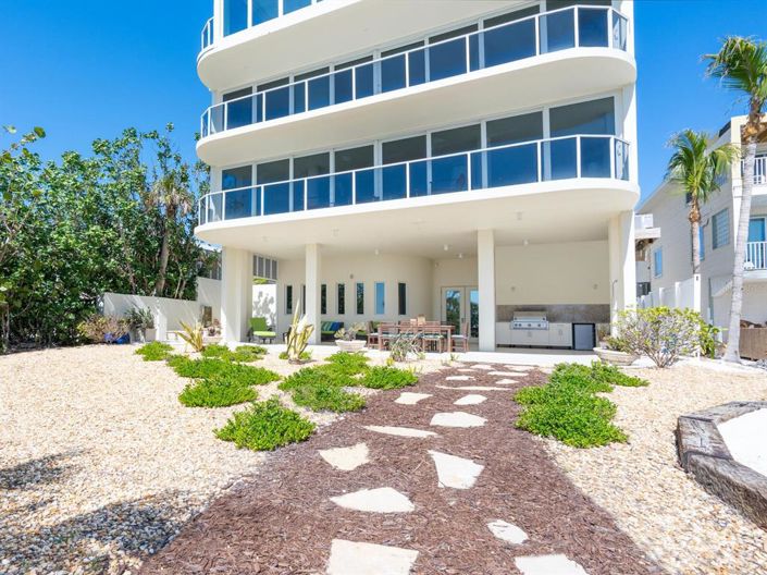 Image No.51-3 Bed Property for sale