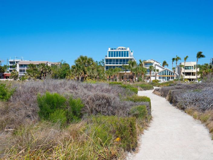 Image No.52-3 Bed Property for sale