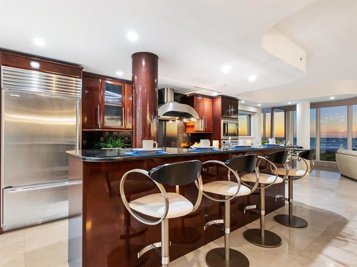 Image No.60-3 Bed Property for sale