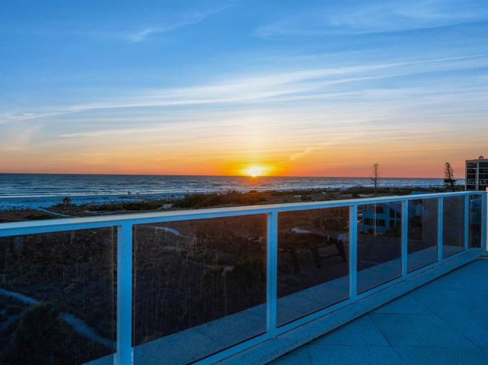 Image No.79-3 Bed Property for sale