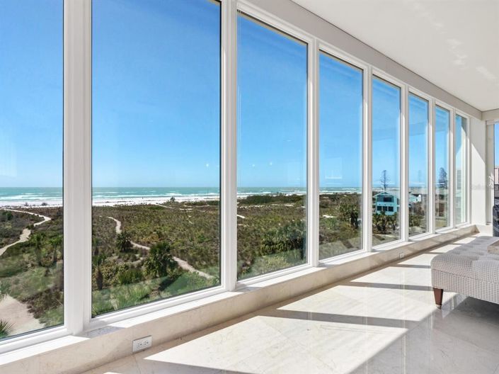 Image No.9-3 Bed Property for sale