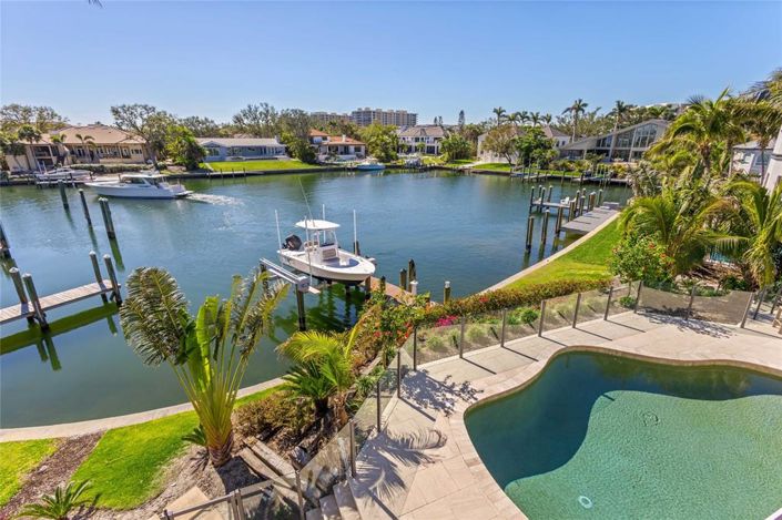 Image No.22-4 Bed Property for sale