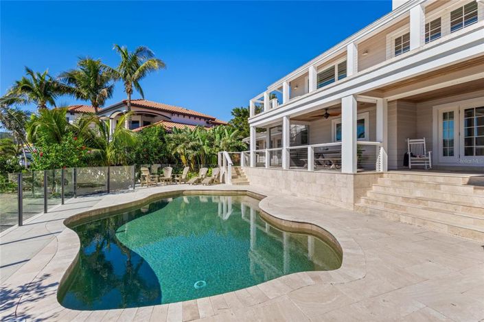 Image No.43-4 Bed Property for sale