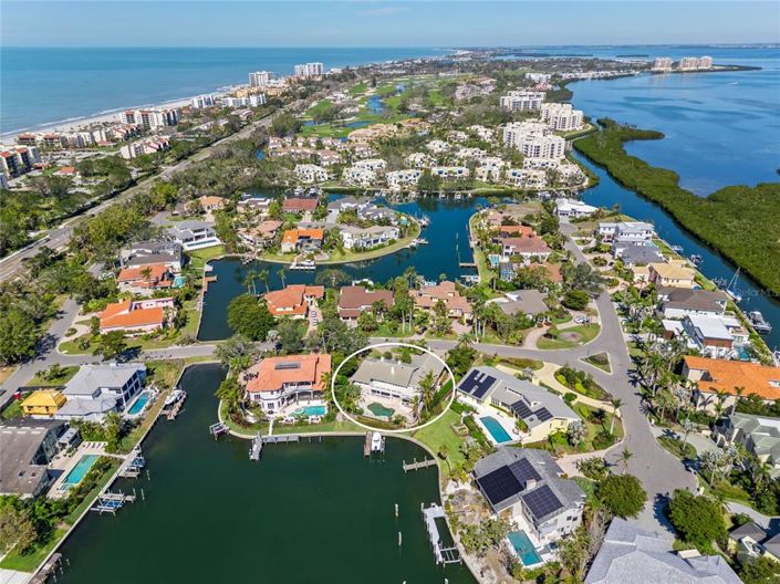 Image No.57-4 Bed Property for sale