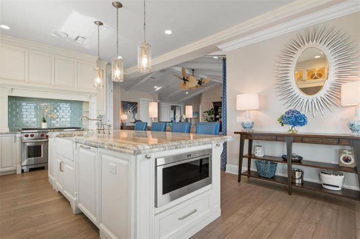 Image No.23-7 Bed Property for sale