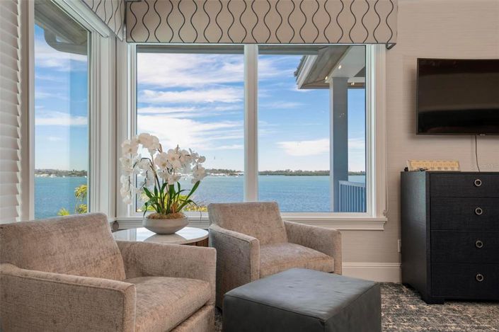 Image No.53-7 Bed Property for sale