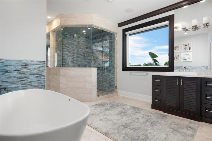 Image No.57-7 Bed Property for sale