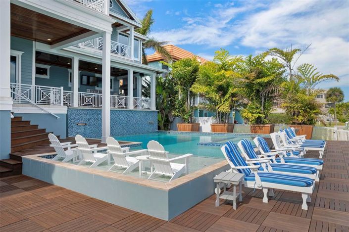 Image No.89-7 Bed Property for sale