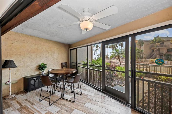 Image No.1-Propriété de 2 chambres à vendre à Sarasota
