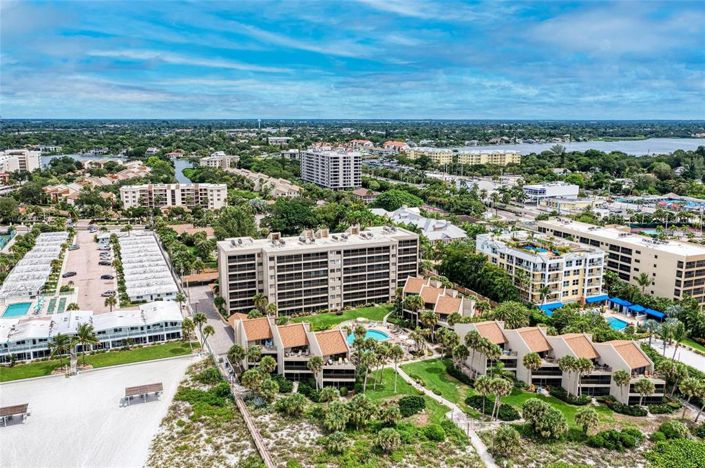 Image No.38-2 Bed Property for sale