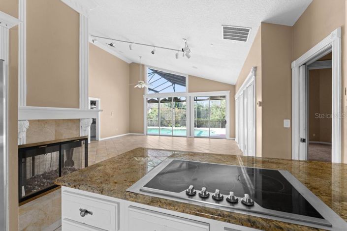 Image No.17-5 Bed Property for sale