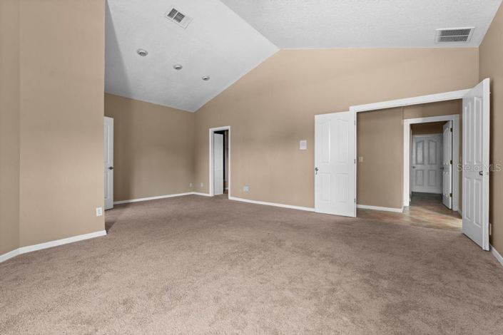 Image No.19-5 Bed Property for sale