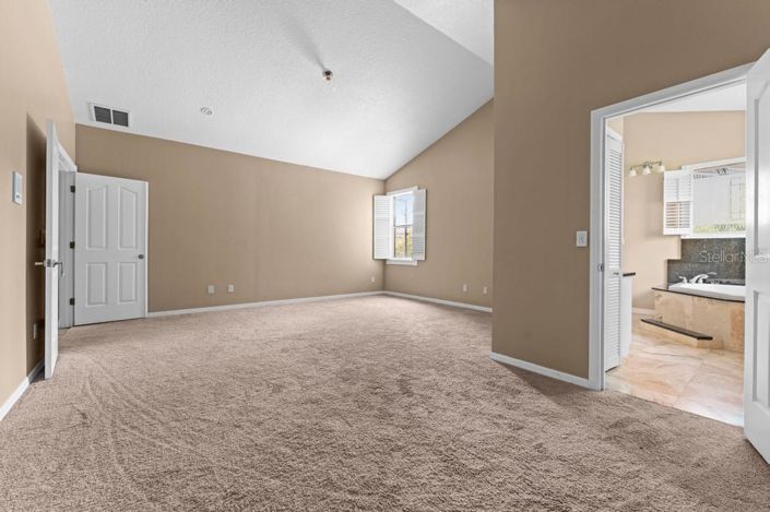 Image No.20-5 Bed Property for sale