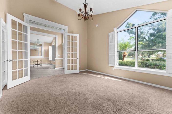 Image No.30-5 Bed Property for sale