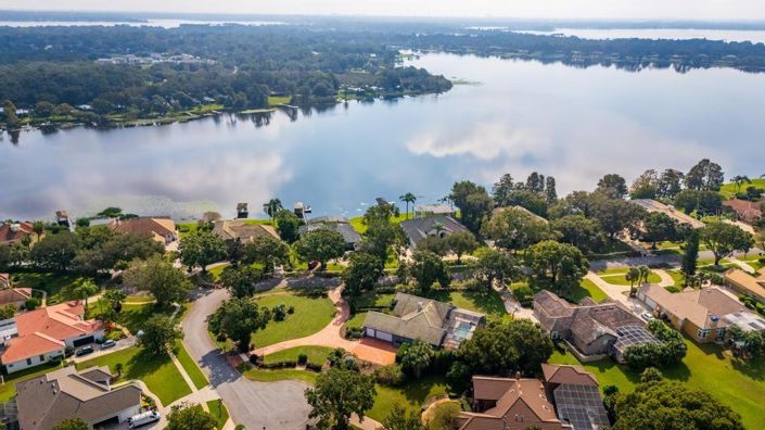 Image No.50-5 Bed Property for sale