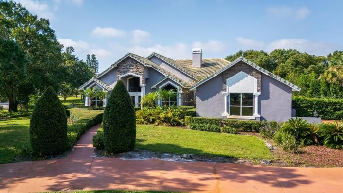 Image No.52-5 Bed Property for sale