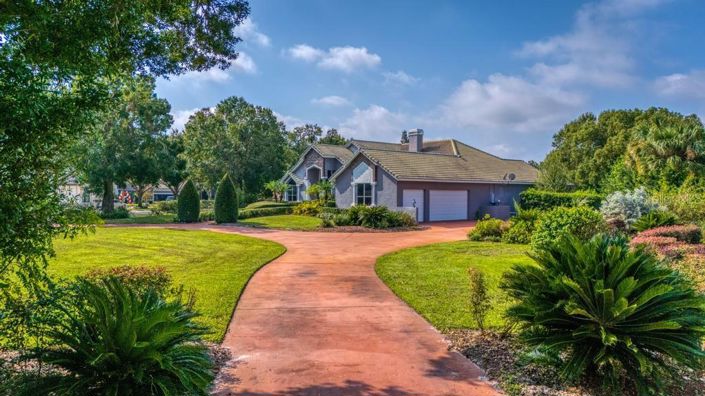 Image No.58-5 Bed Property for sale