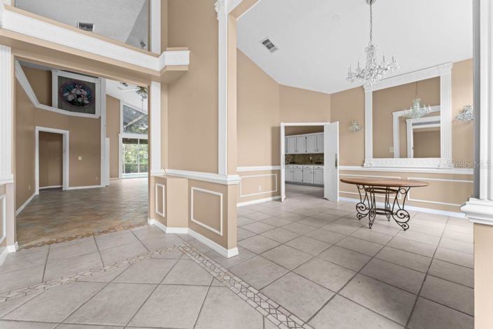 Image No.7-5 Bed Property for sale