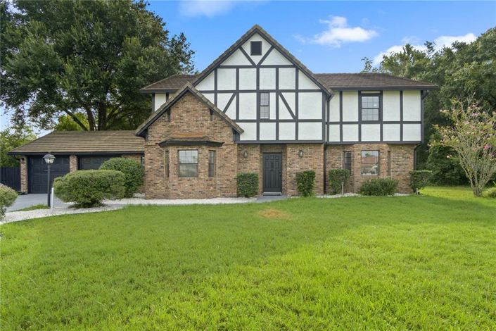 Image No.2-6 Bed Property for sale