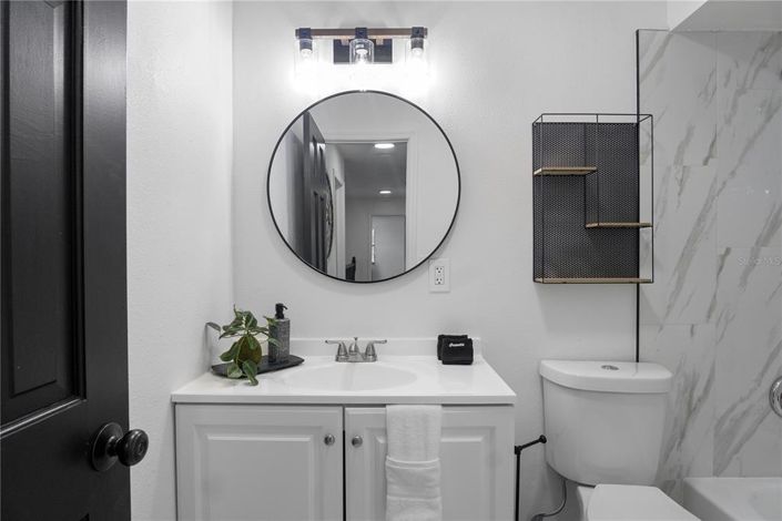 Image No.48-6 Bed Property for sale