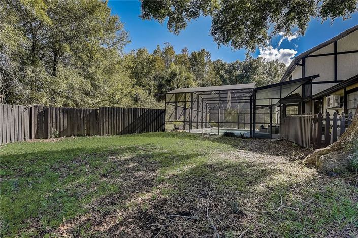 Image No.81-6 Bed Property for sale