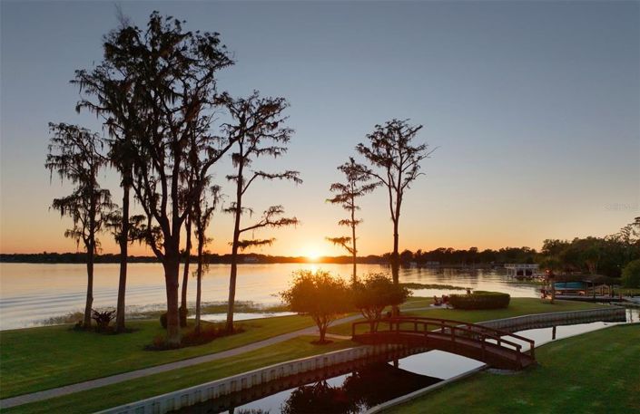 Image No.54-7 Bed Property for sale