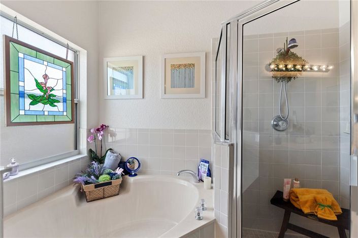 Image No.28-4 Bed Property for sale