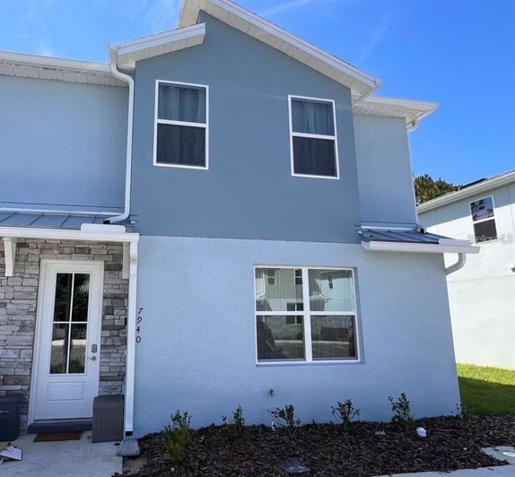 Image No.1-5 Bed Townhouse for sale