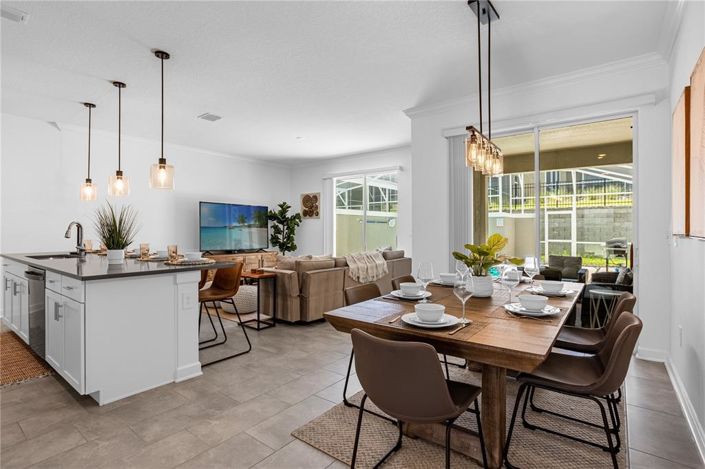 Image No.10-4 Bed Townhouse for sale