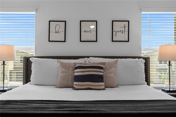 Image No.17-4 Bed Townhouse for sale