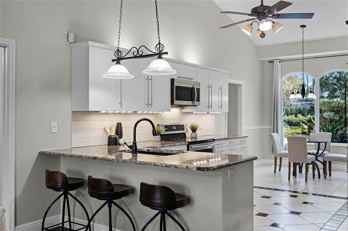 Image No.14-4 Bed Property for sale