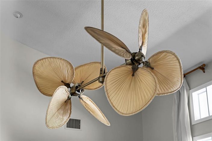 Image No.18-4 Bed Property for sale