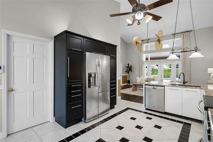 Image No.22-4 Bed Property for sale